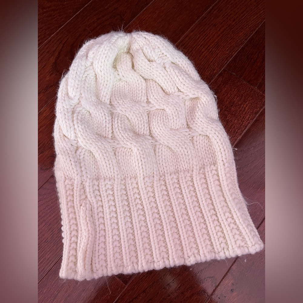 White beanie